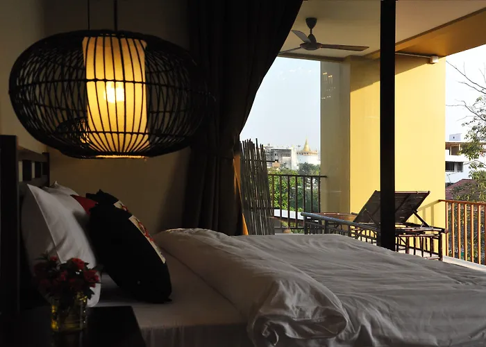 Hotel Villa Bangkok 3*